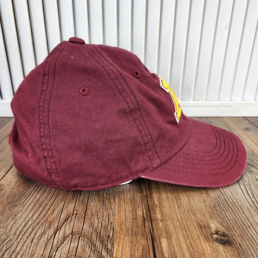 Minnesota Golden Gophers Top of the World Strapback Hat Cap Maroon Cotton Dad UM